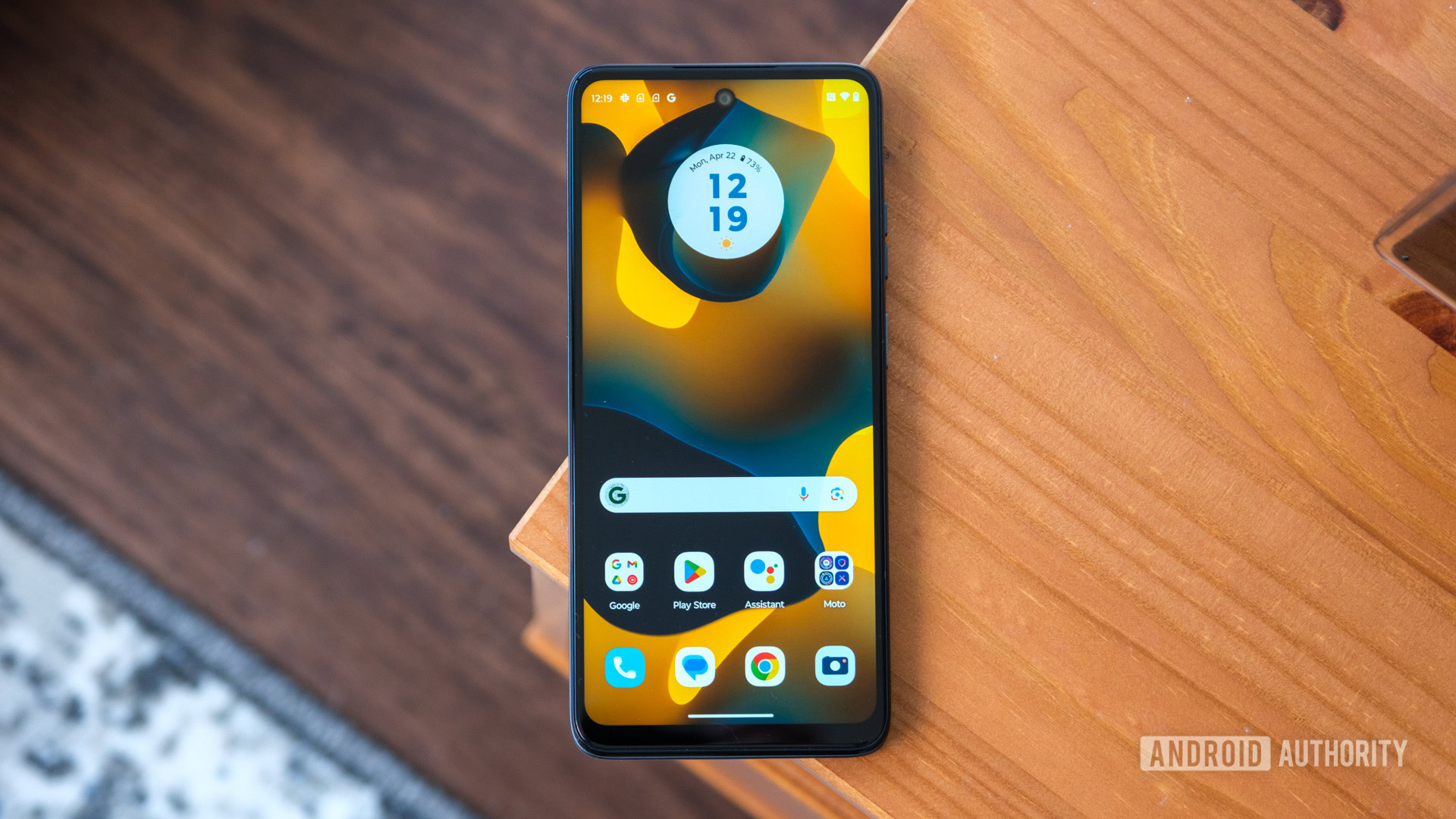 Motorola Moto G 5G (2024) home screen flat