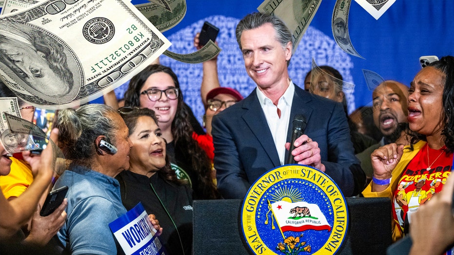 Gavin Newsom sign minimum wage law