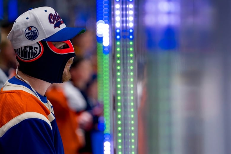 An Edmonton Oilers team watches the team warm up ahead of a second-round playoff game against the Vancouver Canucks.